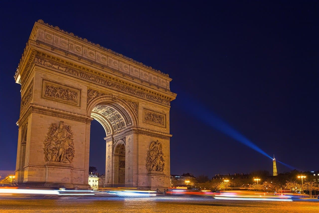 Arc de triomphe - Photo https://pixabay.com/fr/users/jplenio-7645255
