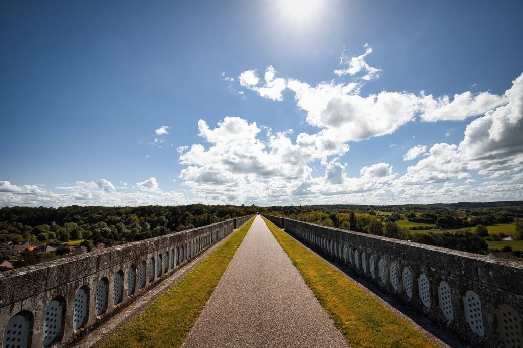 Vue d'un viaduc dans l'Indre